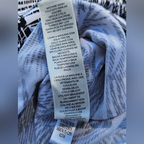 WHBM Palm Wrap Top - Picture 9 of 10